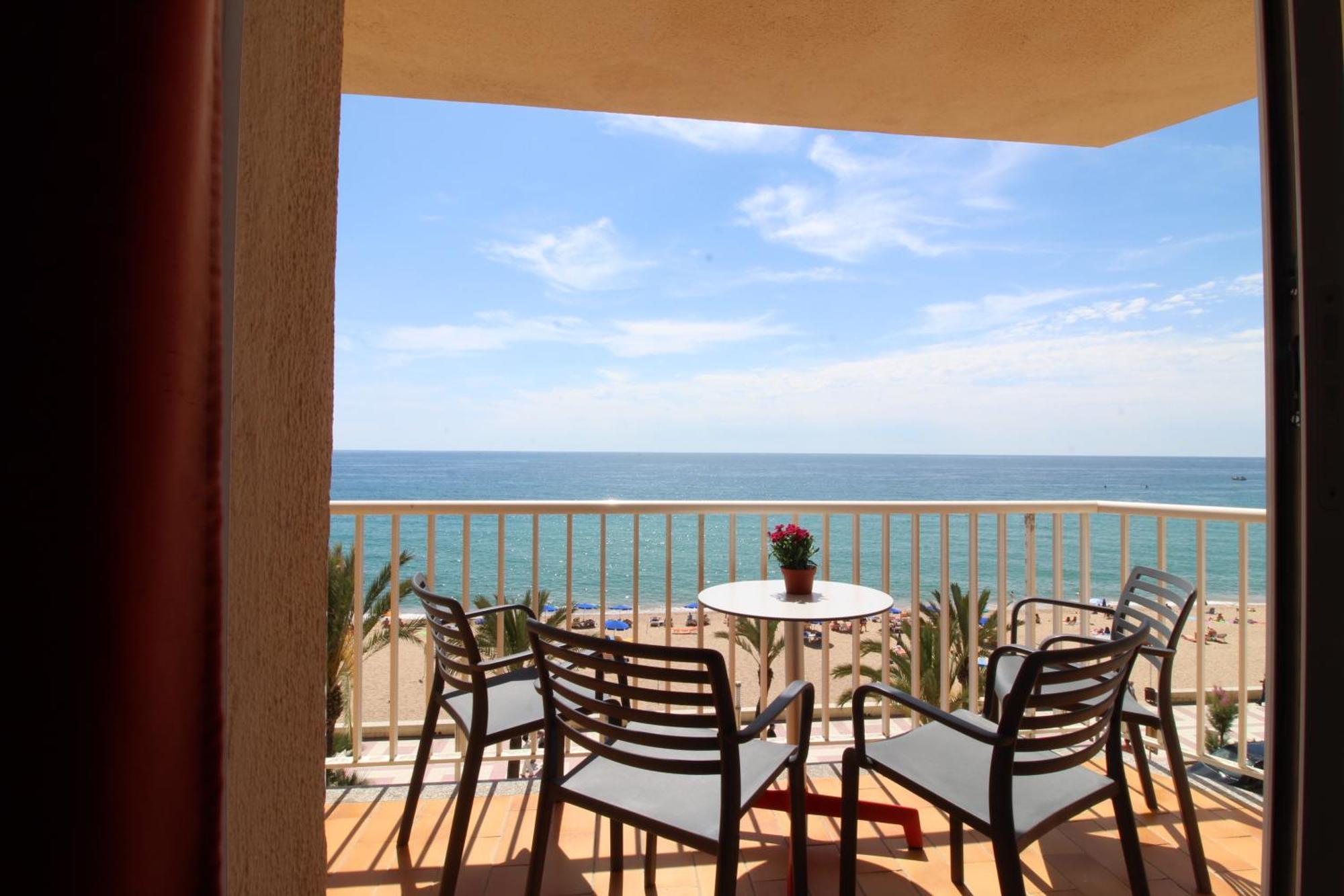 Apartaments El Sorrall 블랑스 객실 사진
